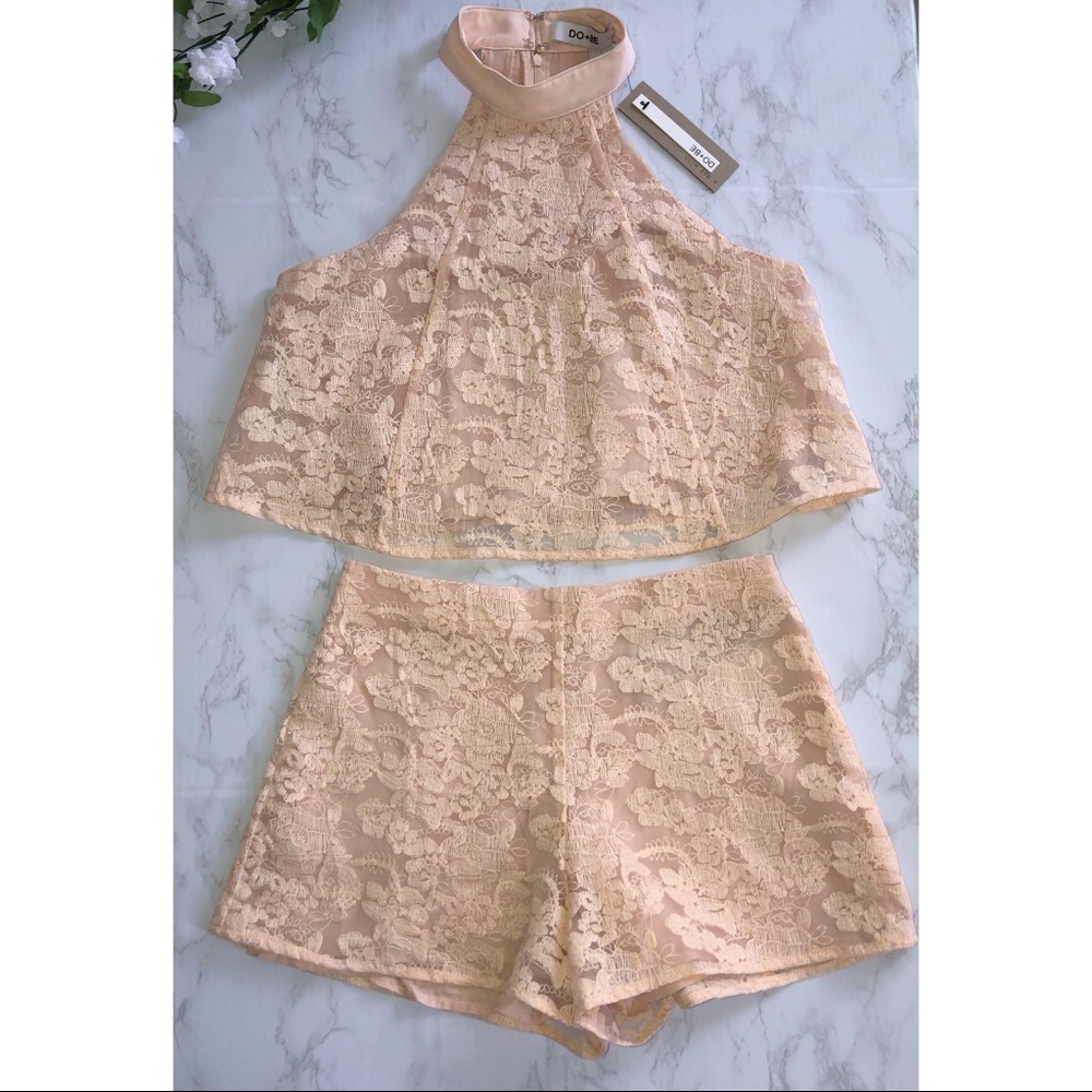 Two piece set in peach - lace overlay NWT